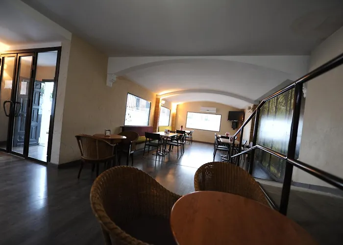 Montearoma Hotell 2*